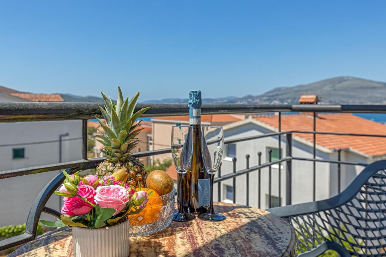 Villa Mihaela Trogir Ngoại thất bức ảnh